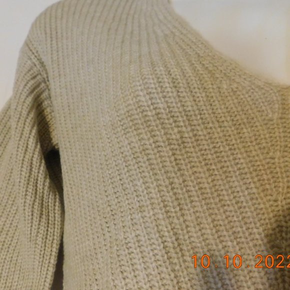 BP. Nordstrom Women's V Neck XXS Beige Long Sleeve Sweater Cosy Cute - Picture 2 of 8